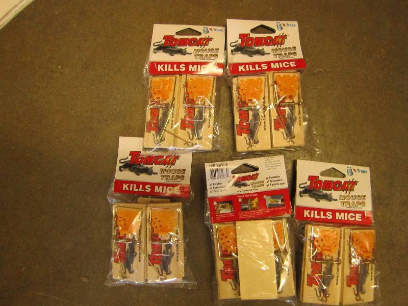 5 Tomcat mousetrap packages, each c...