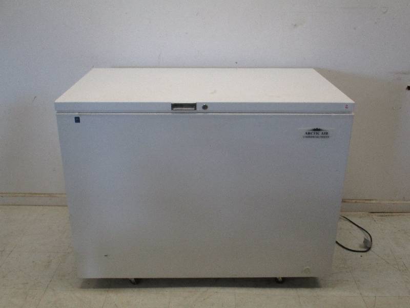 lot 2 image: Freezer