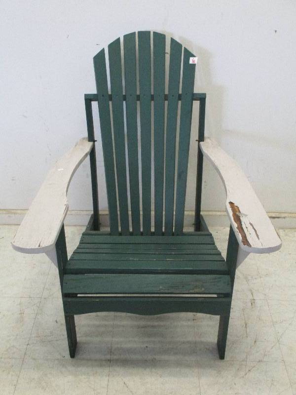 lot 6 image: Lawn Chair