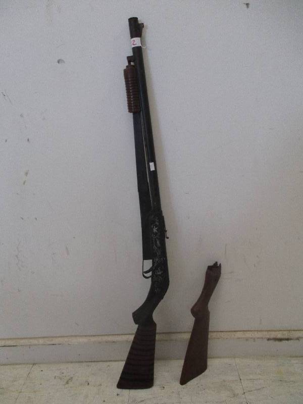 lot 12 image: BB Gun