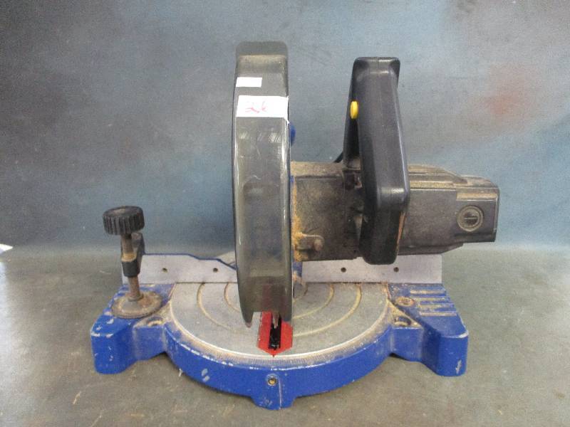 lot 26 image: Benchtop Miter Saw