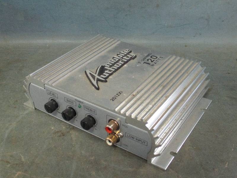 lot 40 image: Amplifier