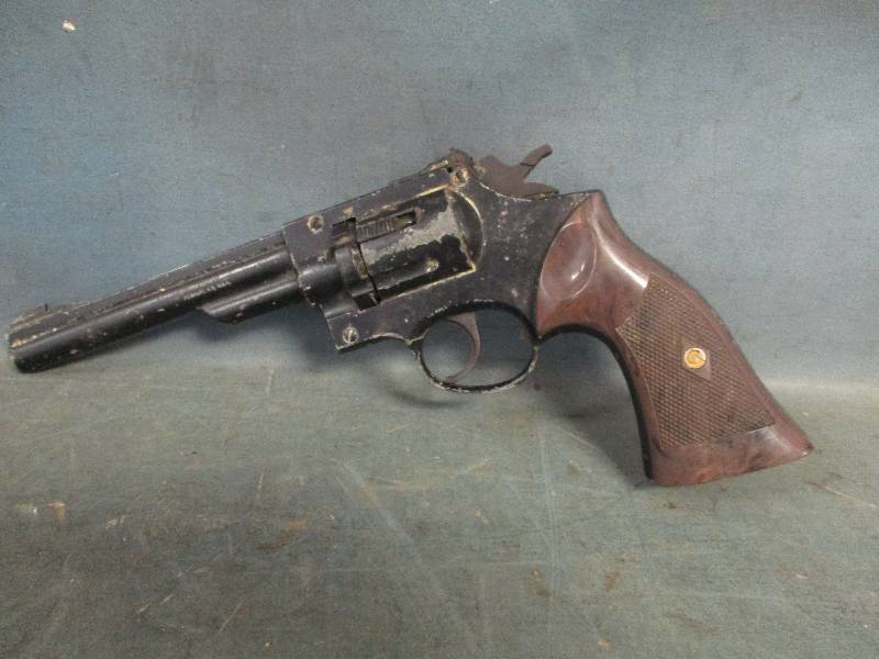 lot 66 image: Vintage Pellet Pistol