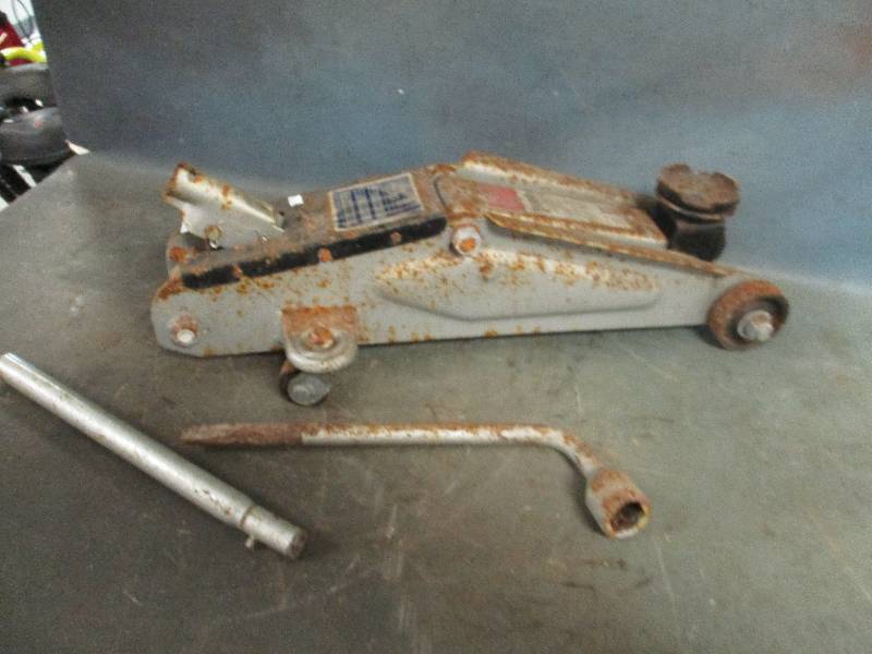 Hydraulic Floor Jack Vintage Moped,Cedar Chests, Tools & More KBID