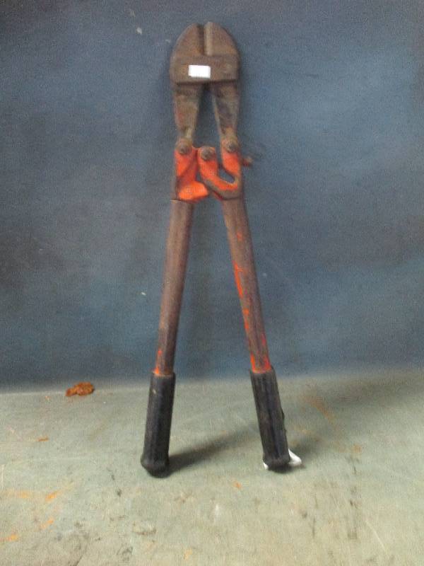 lot 119 image: 18 Bolt Cutters