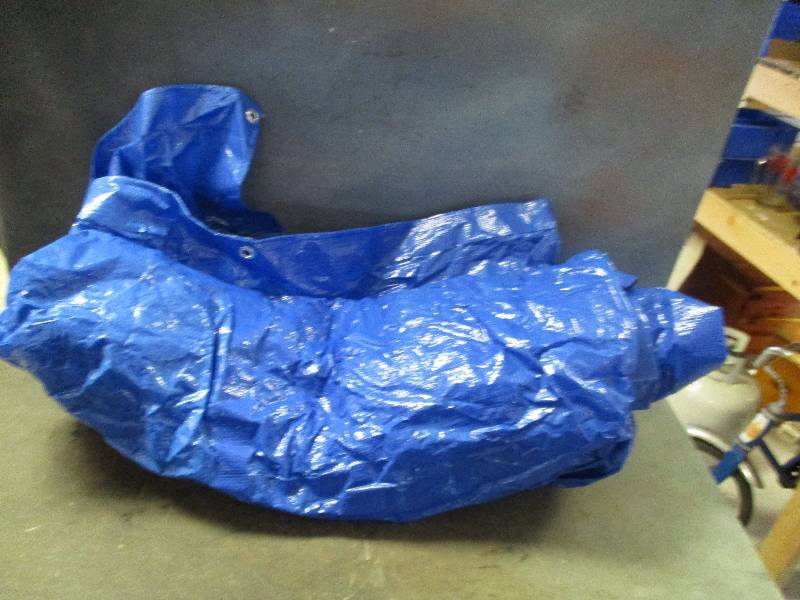 lot 125 image: Blue Tarp