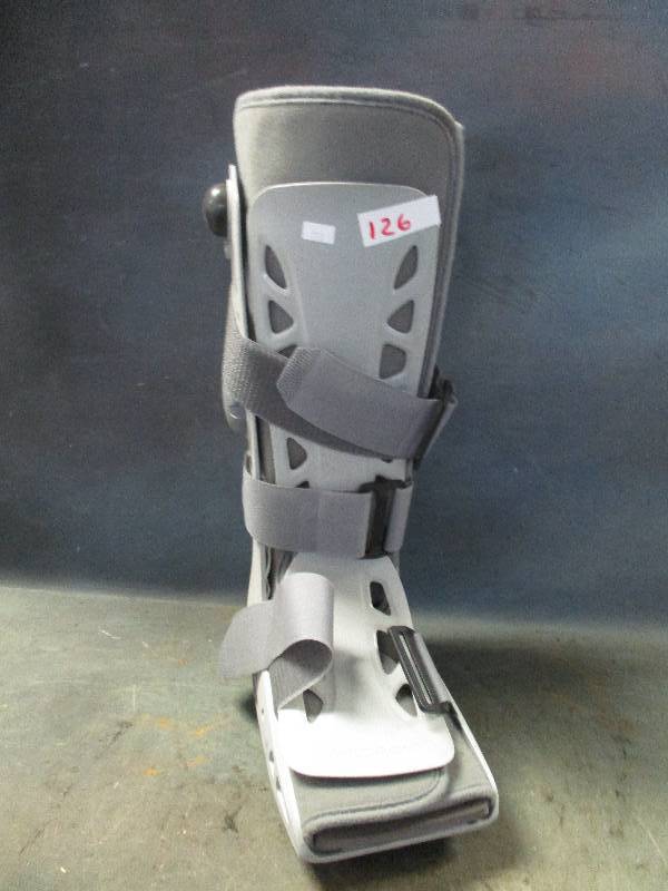 lot 126 image: Soft Strike Air Cast