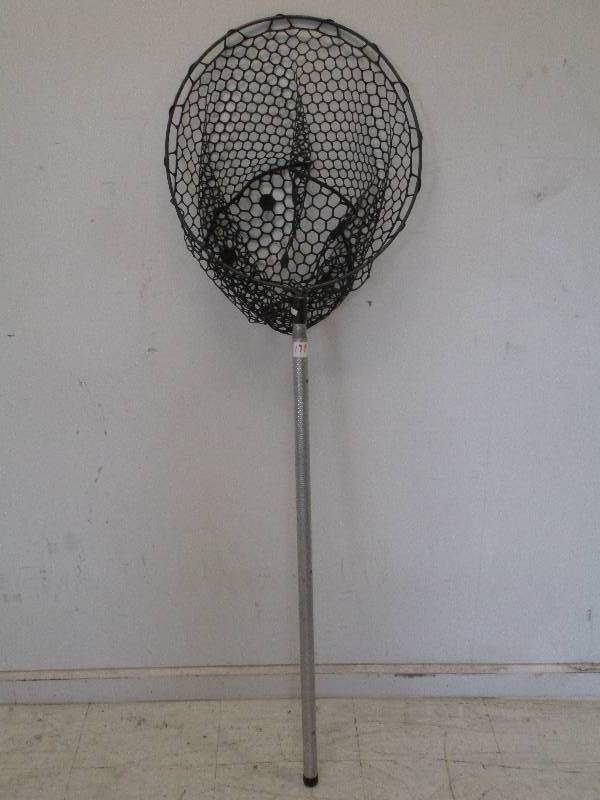 lot 178 image: Landing Net