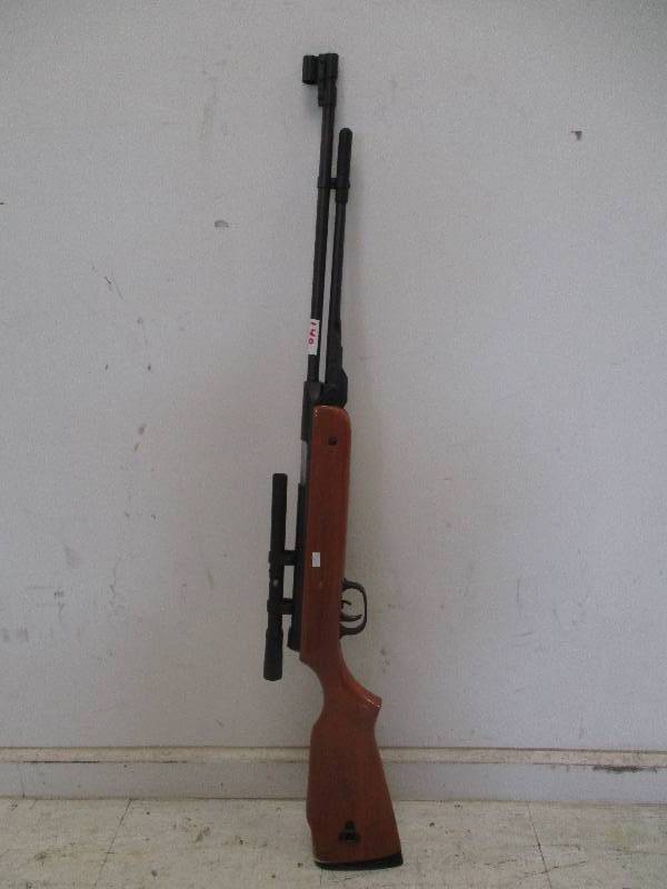lot 140 image: Pellet Rifle