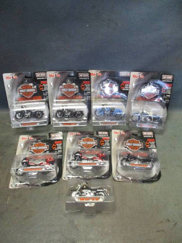 lot 155 image: Die Cast Harley-Davidsons