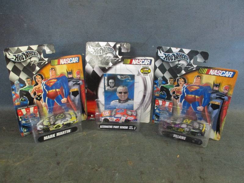 lot 159 image: Nascar Hot Wheels