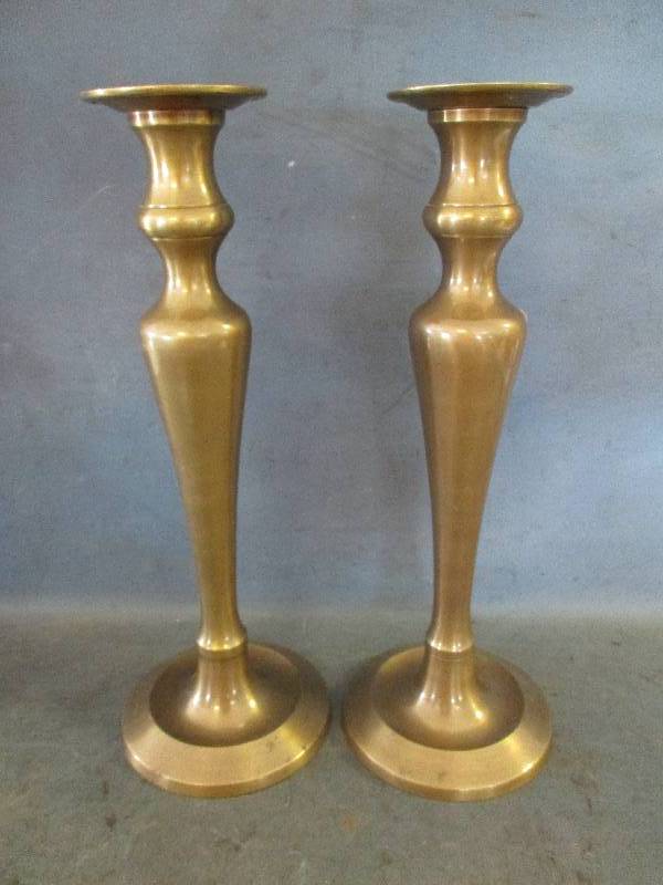 lot 169 image: 2 Brass Candle Stick Holders