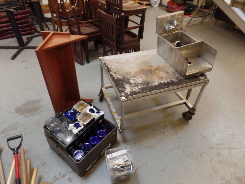 Stainless Steel Kitchen Sink Plus Accessories