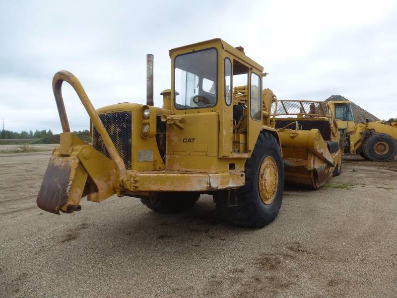 lot 1 image: 1970 Caterpillar 627 Scraper