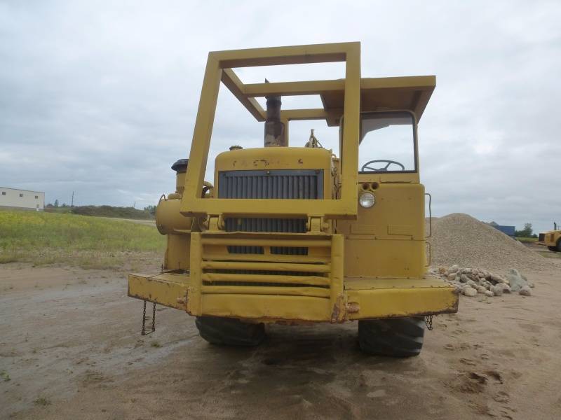 lot 5 image: 1972 Caterpillar 637 Scraper
