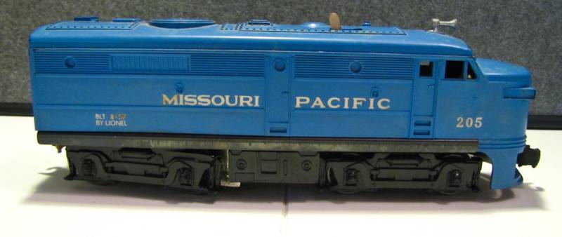 lot 21 image: LIONEL 205, Missouri Pacific Railroad, O Gage Diesel Switcher