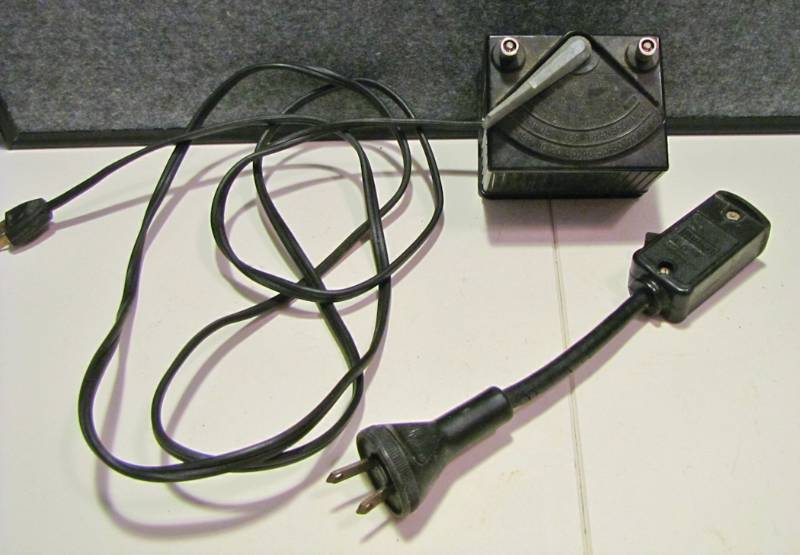 lot 24 image: Multivolt Toy Train Transformer