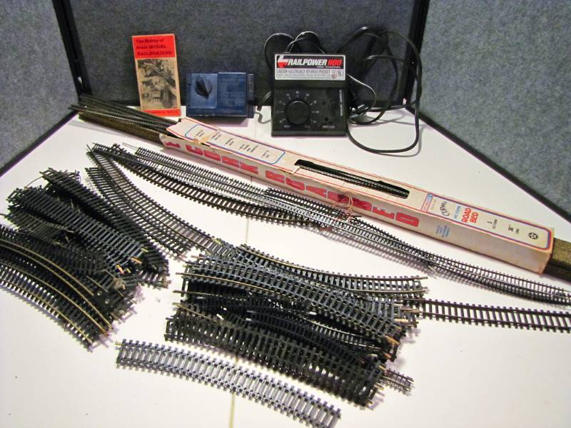 lot 26 image: RR track cork roadbed transformer