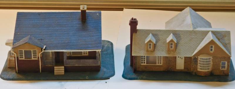 lot 76 image: 2 railroad buildings