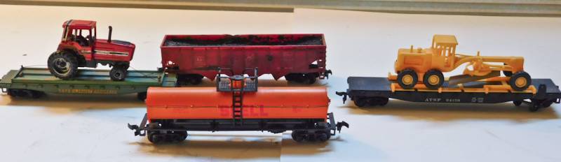 lot 79 image: 4 railroad cars