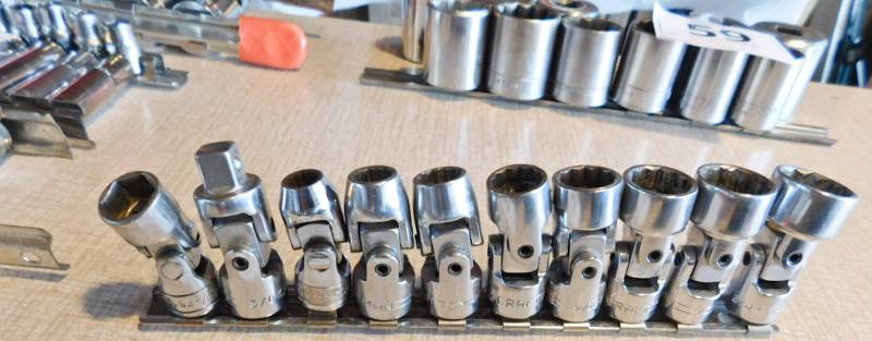 9 flex sockets and 1 flex extension