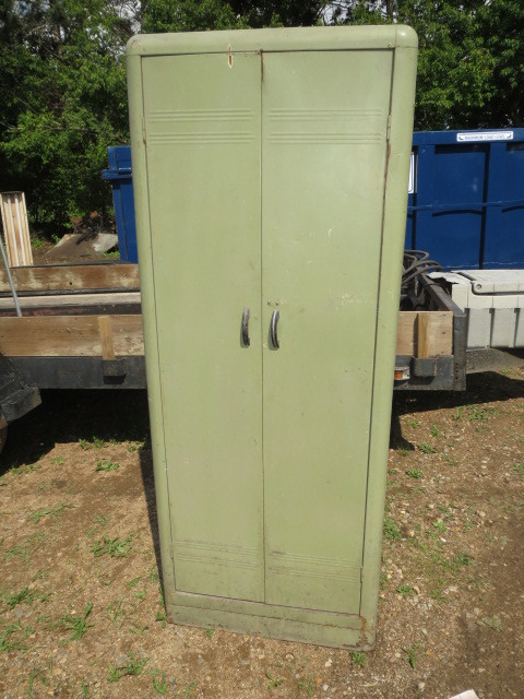 Storage Cabinet & Steel Shelving