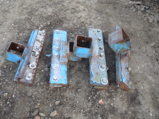 Pinch Weld Body Clamps