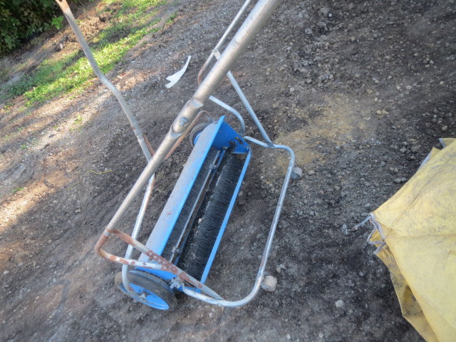Lawn Sweeper