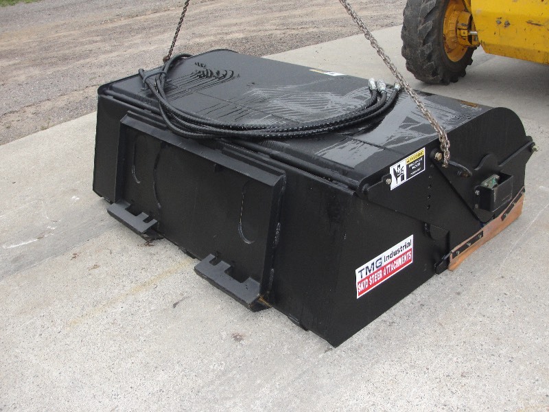 72 Heavy Duty Hydraulic Sweeper