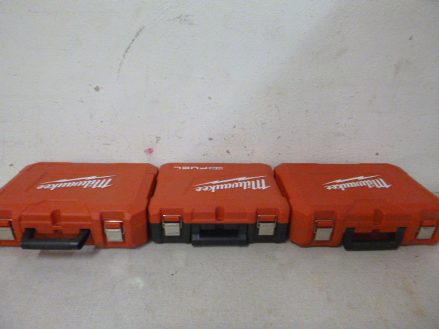 lot 15 image: 2 Milwaukee Tool Cases