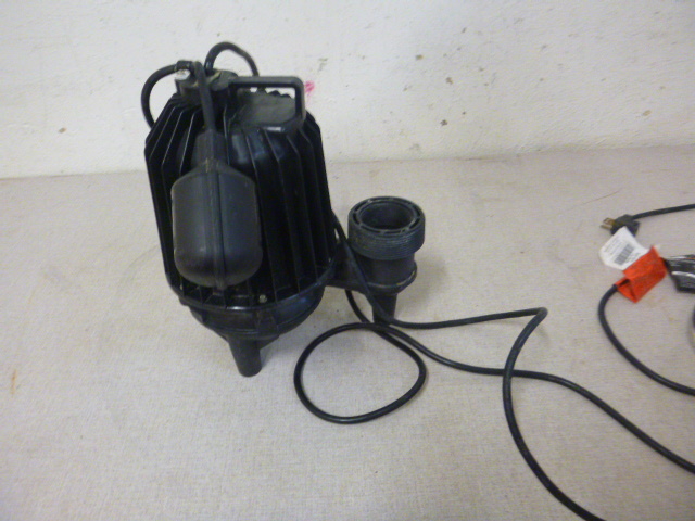 lot 16 image: Wayne Sewage Pump