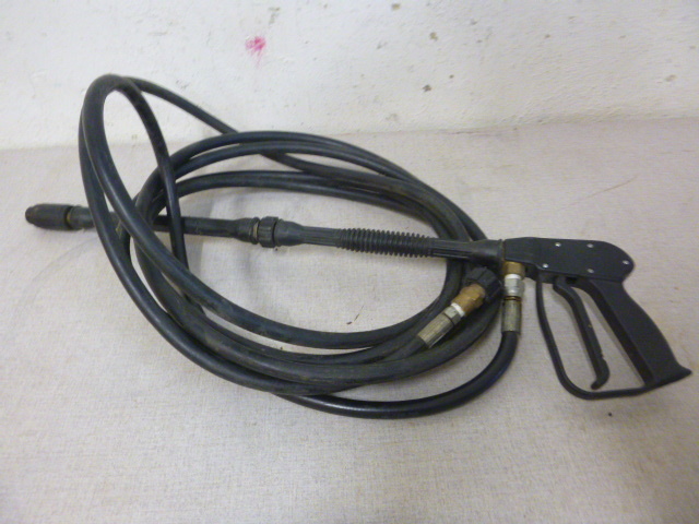 lot 20 image: Pressure Washer Hose and Wand