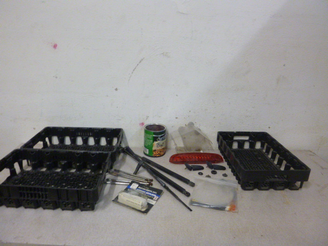 lot 22 image: Miscellaneous Items