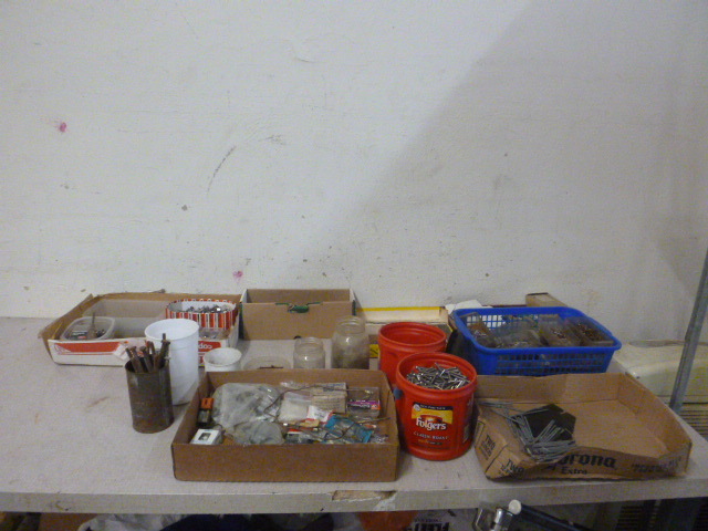 lot 64 image: Miscellaneous Hardware