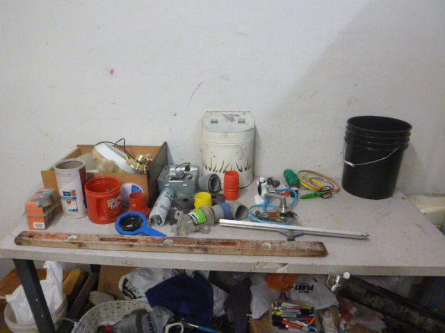 lot 69 image: Miscellaneous Garage Items