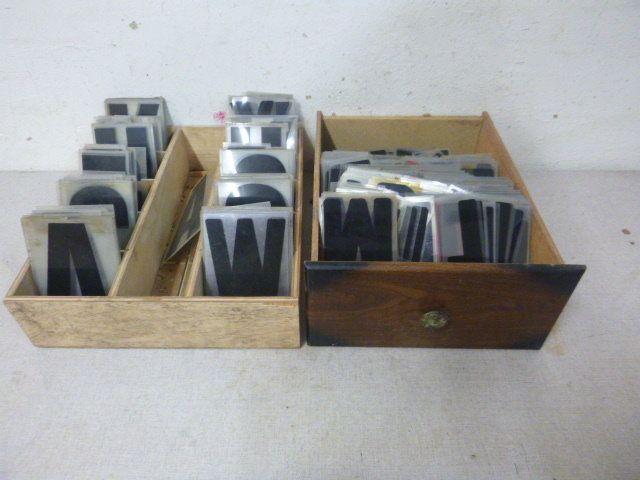 lot 72 image: Sign Letters