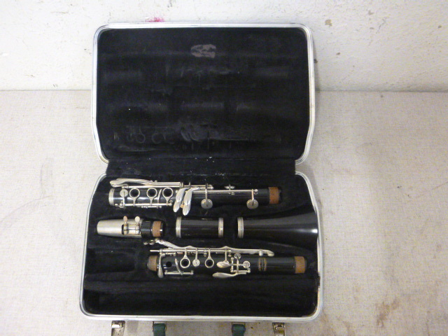 lot 87 image: Bundy Clarinet