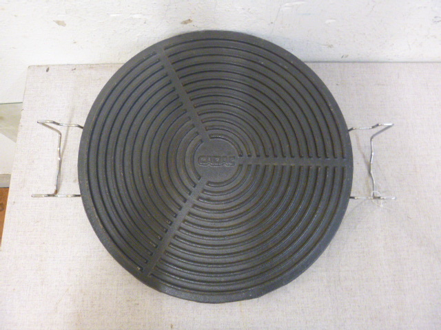 lot 89 image: NEW Fire Pit Cast Iron Grill