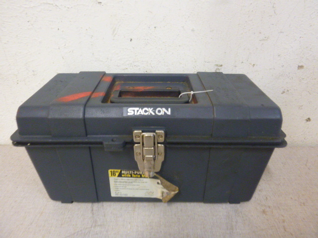 lot 92 image: Stack-On 16 Plastic Toolbox