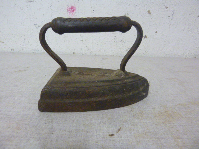 lot 149 image: Antique Iron