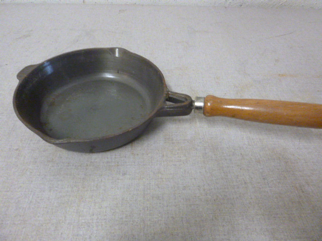 lot 151 image: Cast Iron Pan