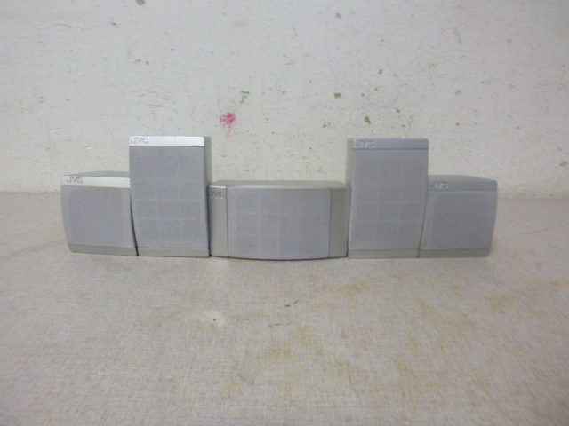 lot 153 image: 5 JVC Speakers