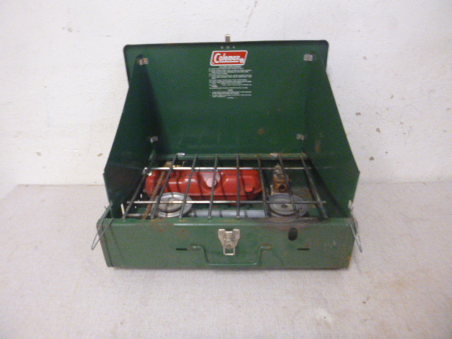 lot 162 image: Coleman 2 Burner Camp Stove