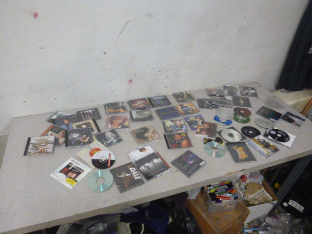 lot 164 image: Miscellaneous CDs