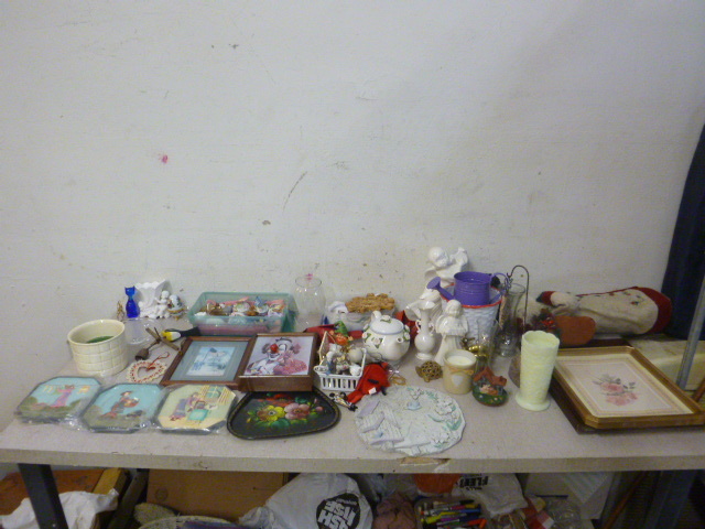 lot 192 image: Miscellaneous Home Dcor