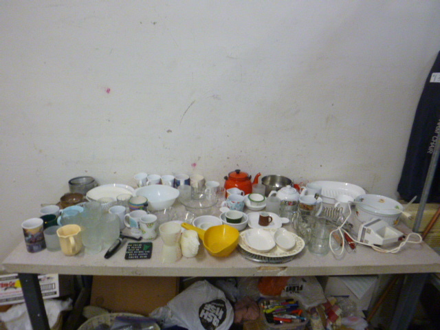 lot 199 image: Miscellaneous Kitchen Items
