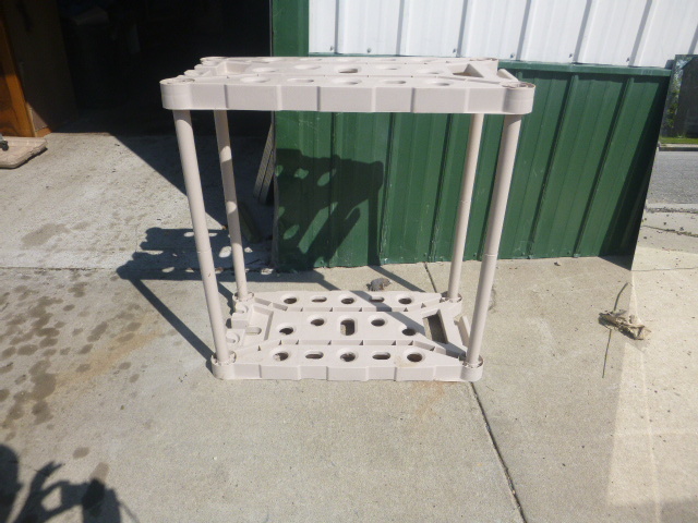 lot 257 image: Yard Tool Holder
