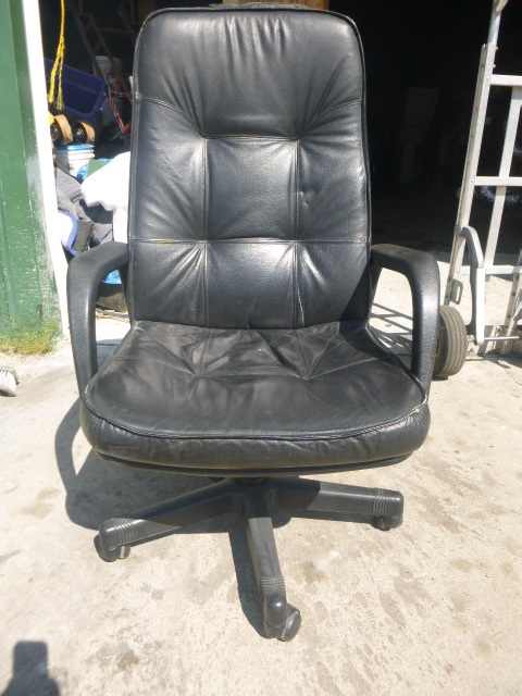 lot 260 image: Office Chair