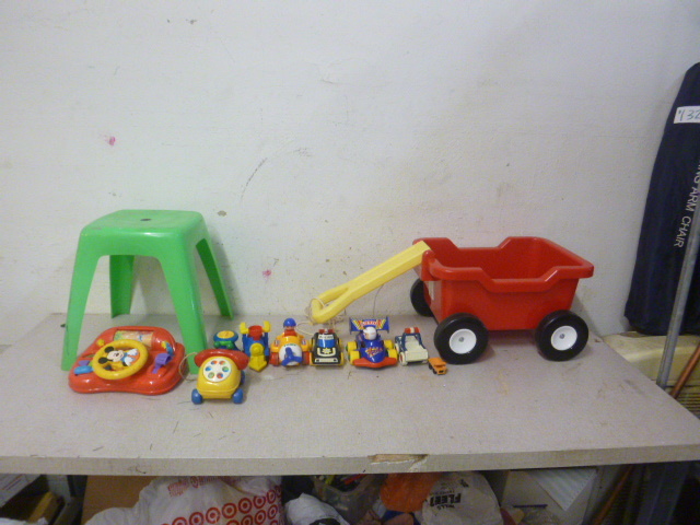 lot 271 image: Miscellaneous Toys