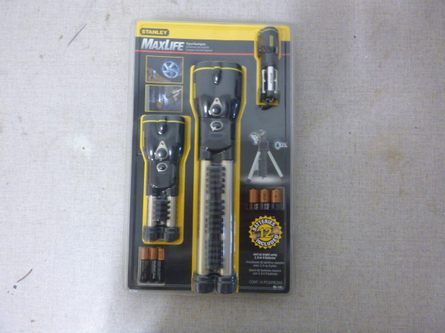 lot 274 image: Stanley Tripod Flashlights
